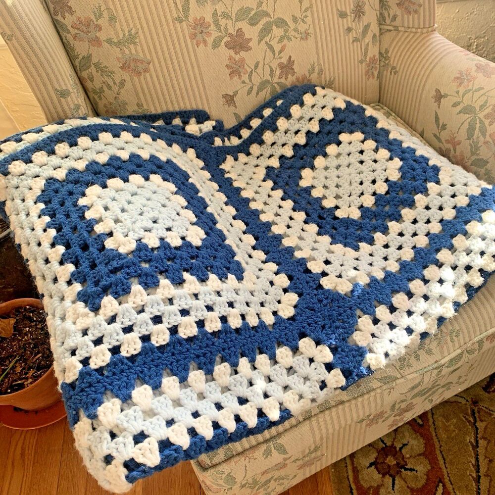 Vintage Granny Square 43x75" Crochet Afghan Throw Blanket light royal blue